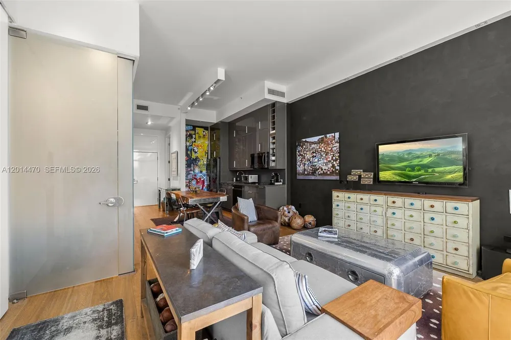2001 Meridian Ave, Miami Beach, FL 33139