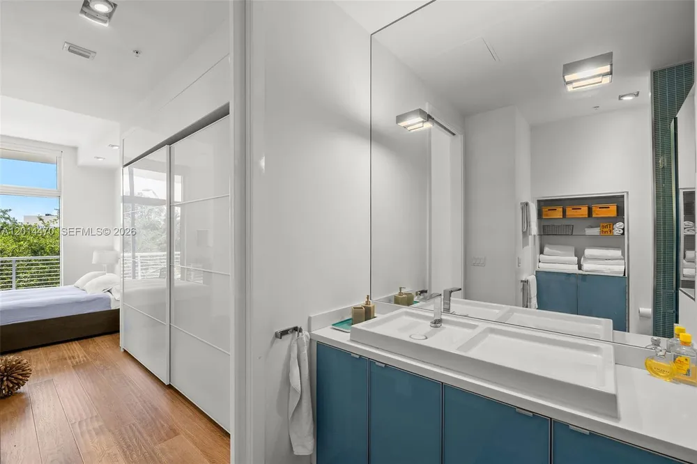 2001 Meridian Ave, Miami Beach, FL 33139