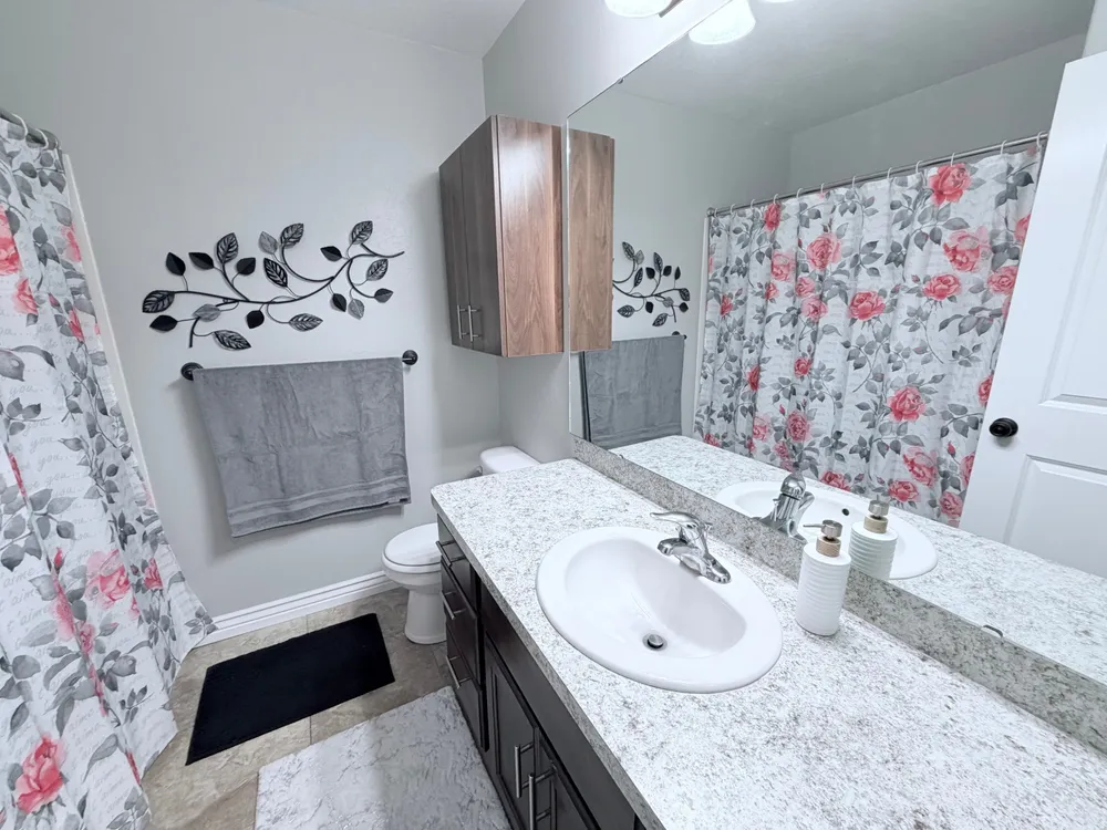 1922 N 325 W, Harrisville, UT 84414