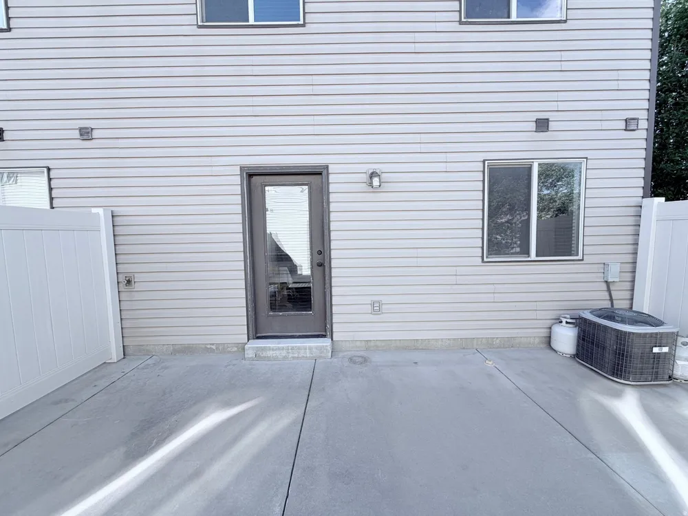 1922 N 325 W, Harrisville, UT 84414
