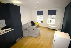 Main property image