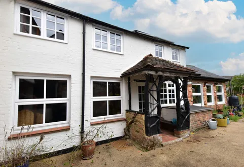 High Street, Abbots Langley, WD5
