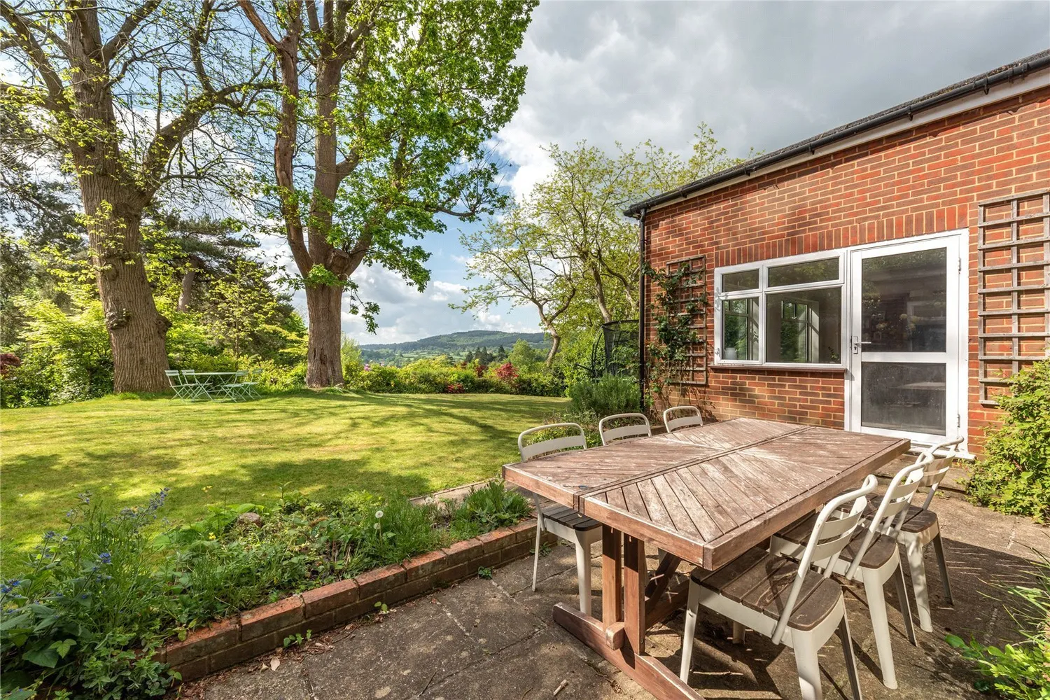 Tower Hill, Dorking, RH4 photo 8
