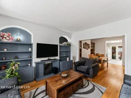 Leather Close, Mitcham thumb 3