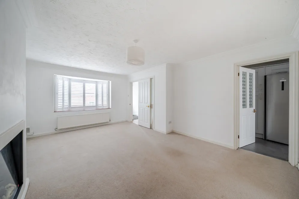 Lodge Gardens, Harpenden, AL5 photo 6