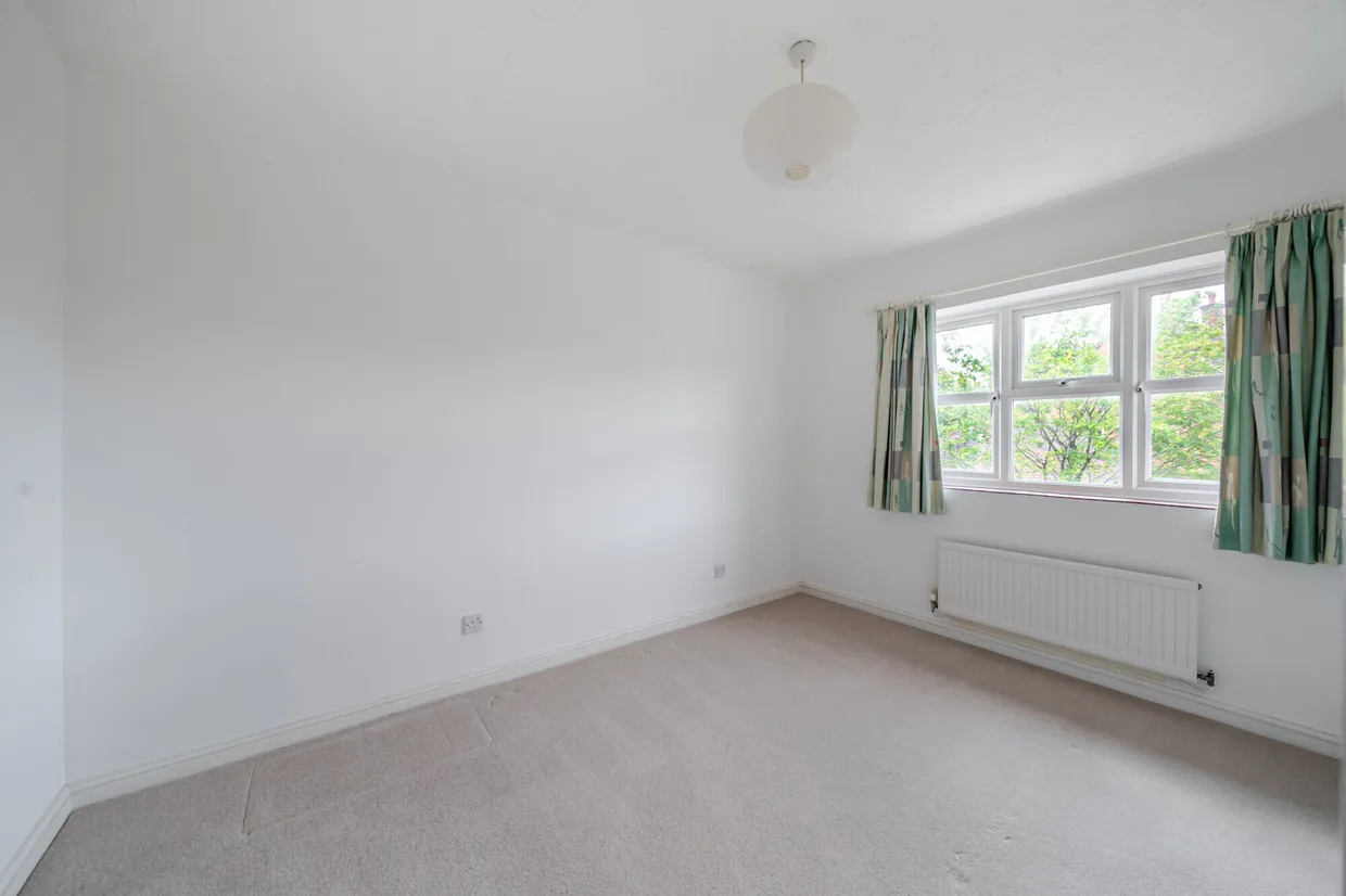 Lodge Gardens, Harpenden, AL5 photo 16