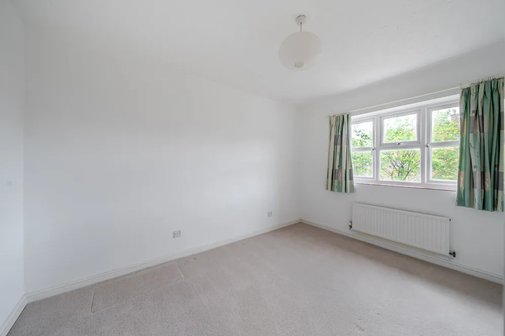 Lodge Gardens, Harpenden, AL5 photo 16
