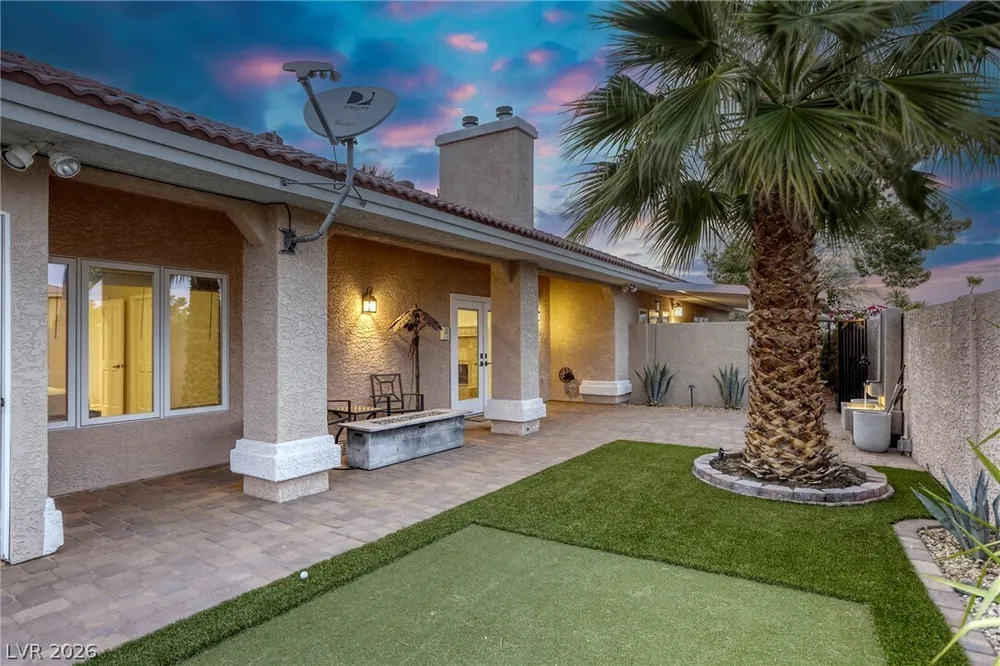1940 Jasmine Joy Ct, Las Vegas, NV 89117