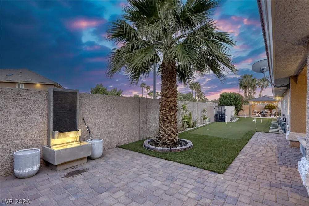 1940 Jasmine Joy Ct, Las Vegas, NV 89117