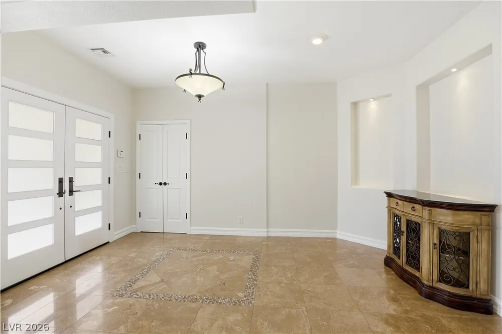 1940 Jasmine Joy Ct, Las Vegas, NV 89117