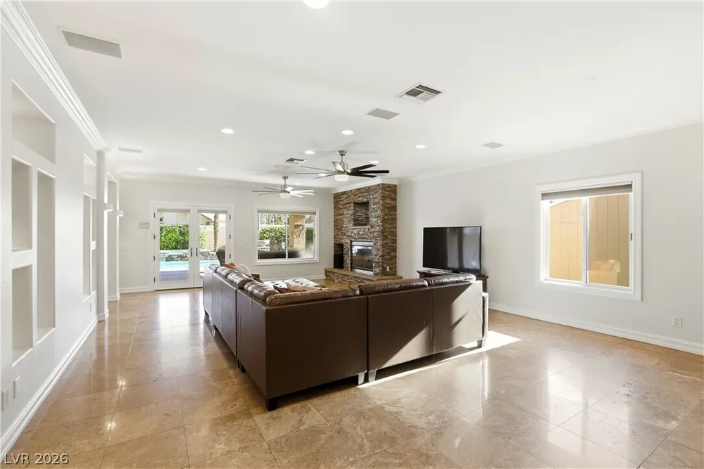 1940 Jasmine Joy Ct, Las Vegas, NV 89117