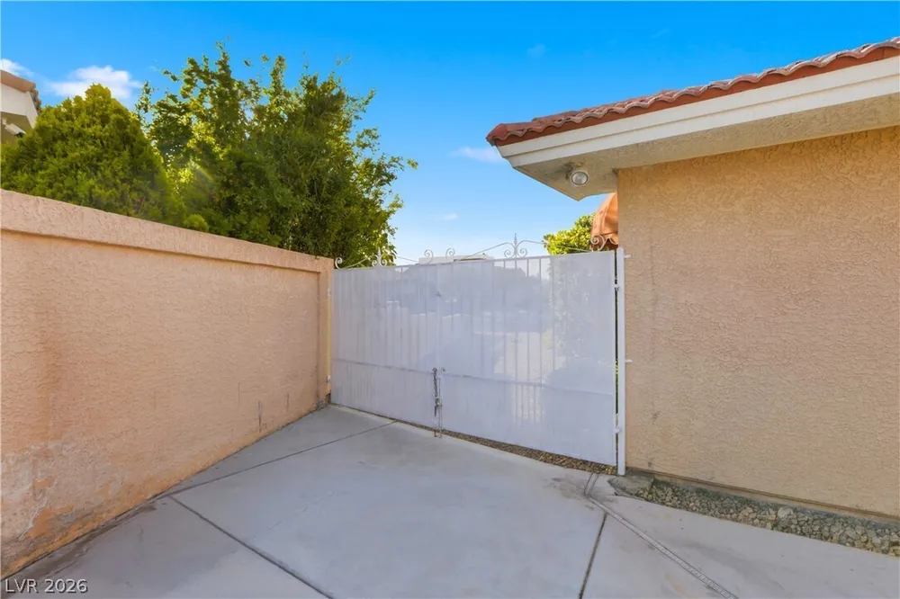 1940 Jasmine Joy Ct, Las Vegas, NV 89117