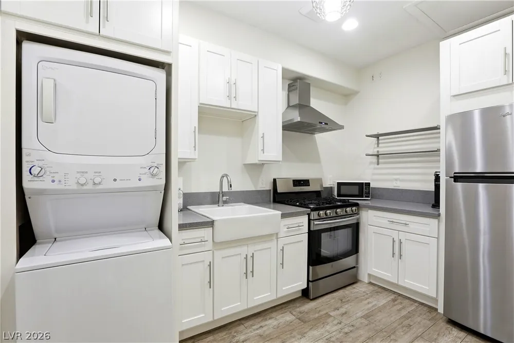 1940 Jasmine Joy Ct, Las Vegas, NV 89117