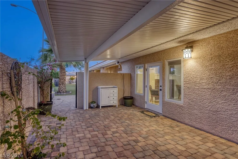 1940 Jasmine Joy Ct, Las Vegas, NV 89117