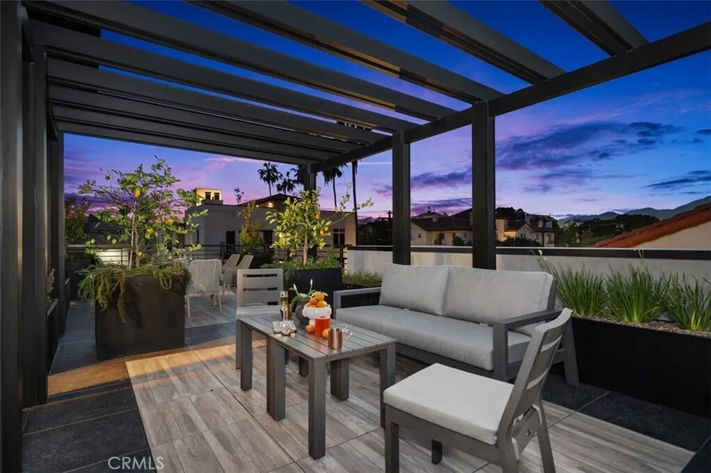 150 S Oak Knoll Ave, Pasadena, CA 91101