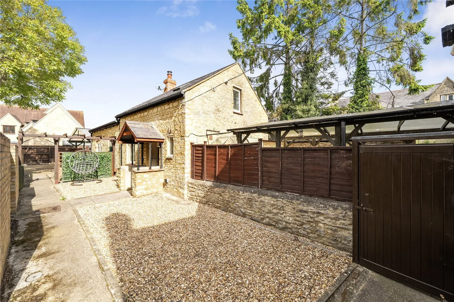 Chase Park Road, Yardley Hastings, NN7 photo 3