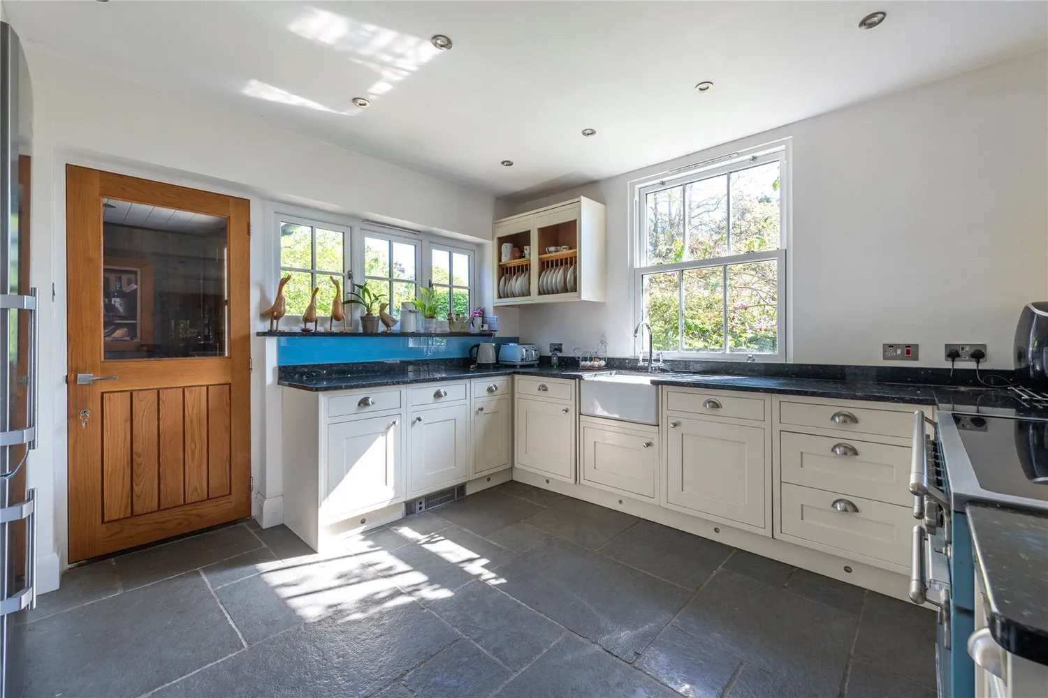 Mill Road, Holmwood, RH5 photo 9