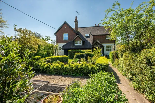 Mill Road, Holmwood, RH5 photo 11