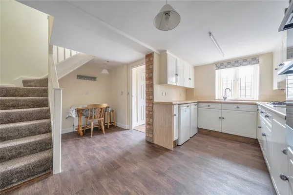 Chase Park Road, Yardley Hastings, NN7 photo 16