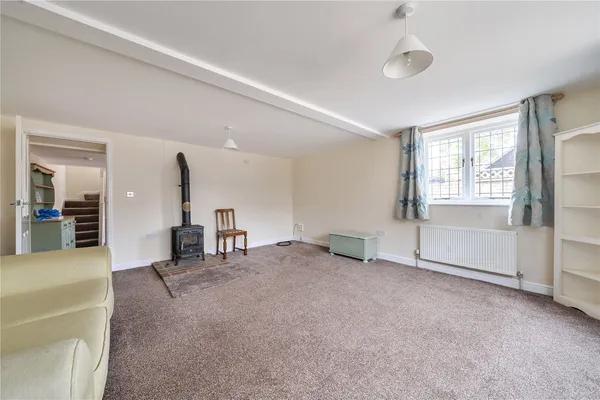 Chase Park Road, Yardley Hastings, NN7 photo 17