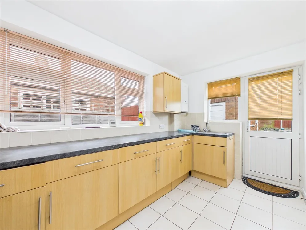 Property carousel item 3