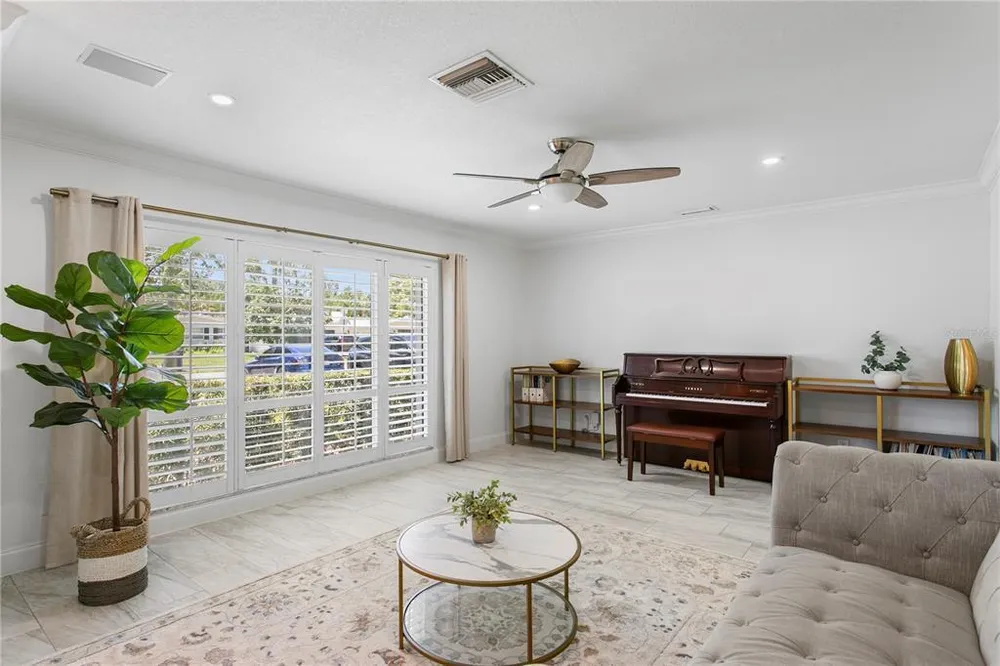 5103 W Cleveland St, Tampa, FL 33609