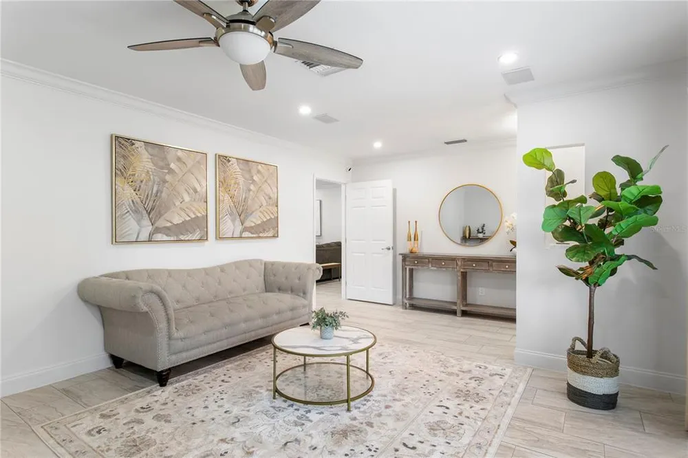 5103 W Cleveland St, Tampa, FL 33609