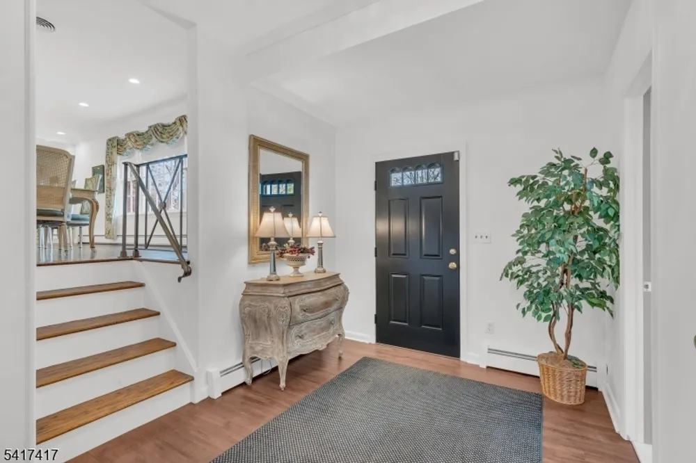 151 Kingwood Dr, Little Falls, NJ 07424