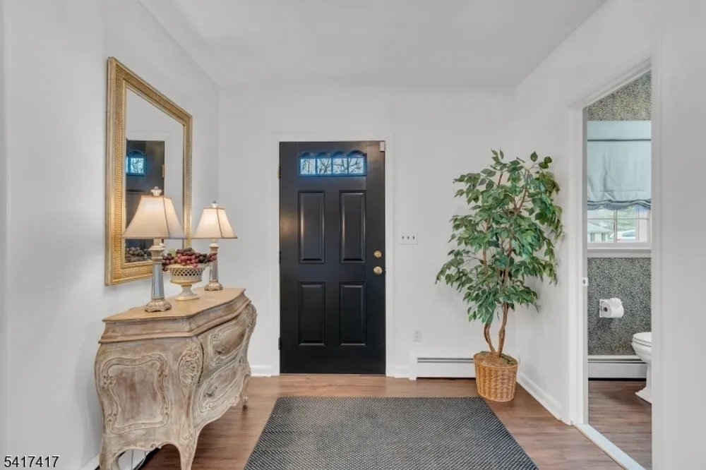151 Kingwood Dr, Little Falls, NJ 07424