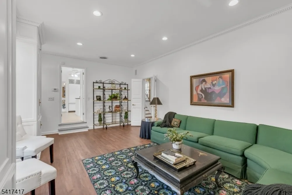 151 Kingwood Dr, Little Falls, NJ 07424