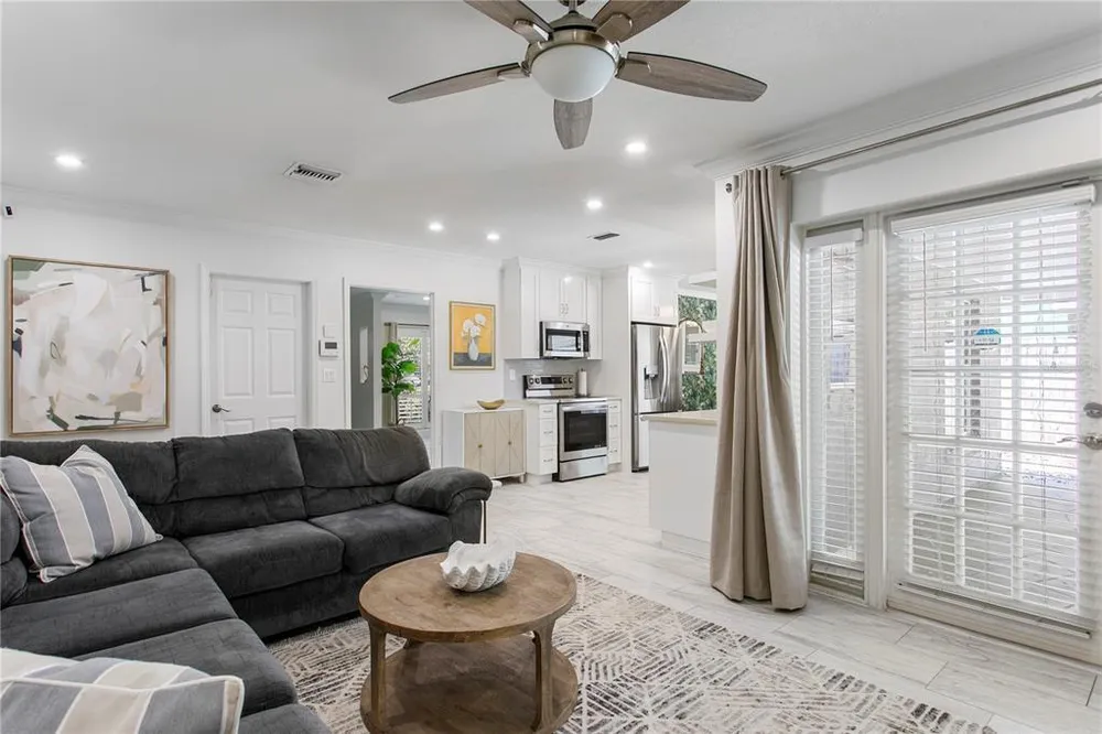 5103 W Cleveland St, Tampa, FL 33609