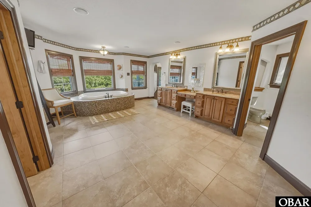 101 Settlers Ln, Duck, NC 27949