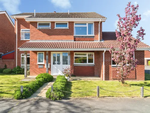 Grove Lane, Holtphoto