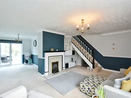 Swinburne Close, Harrogate thumb 3