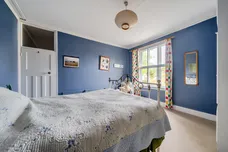 Milbourne Lane, Esher, KT10 photo 10