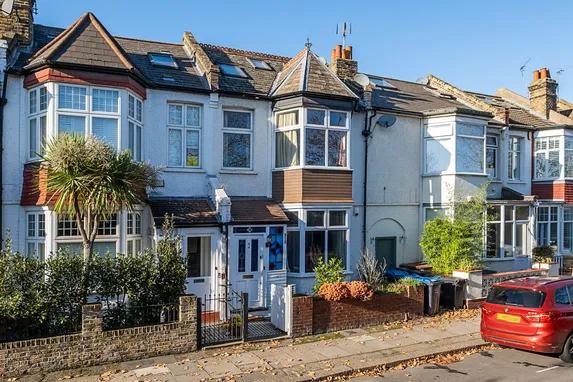 Strathearn Road, London, SW19