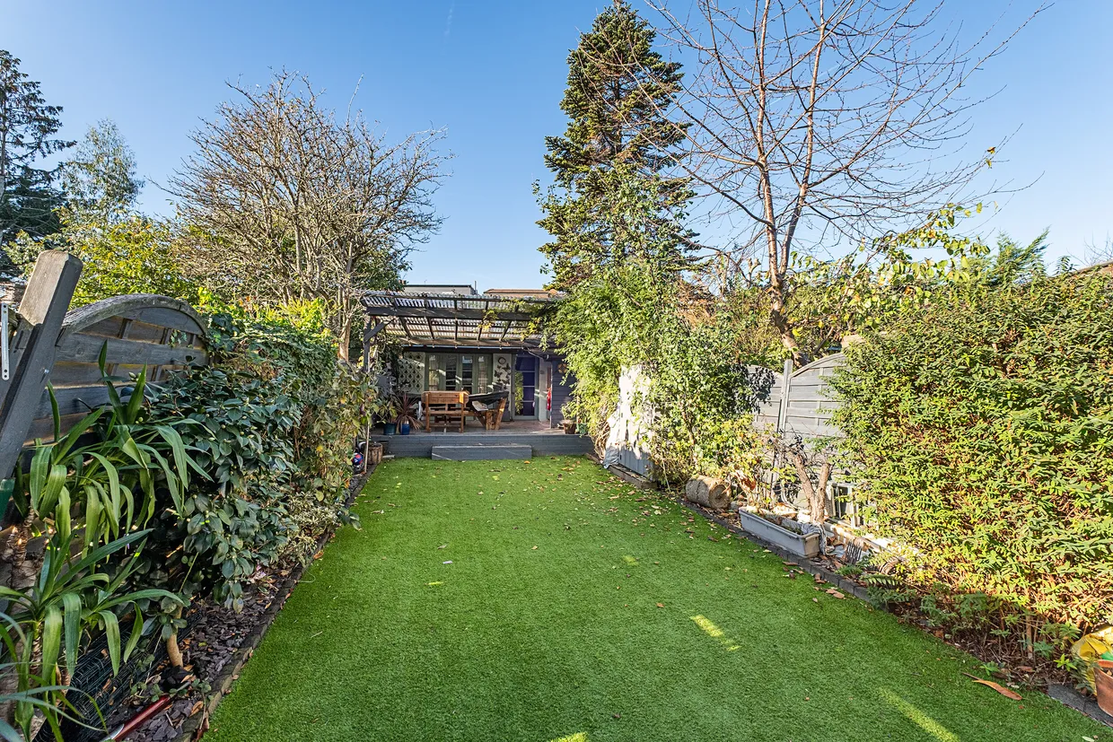 Strathearn Road, London, SW19 photo 3