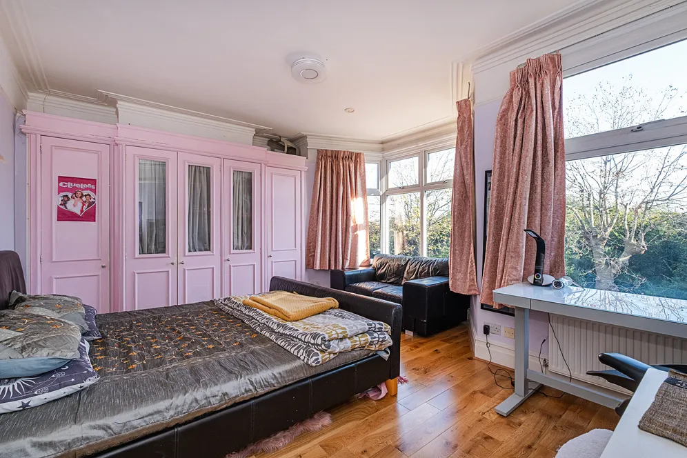 Strathearn Road, London, SW19 photo 4
