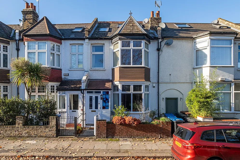 Strathearn Road, London, SW19 photo 12