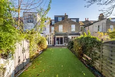 Strathearn Road, London, SW19 photo 13