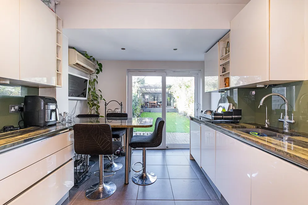 Strathearn Road, London, SW19 photo 14