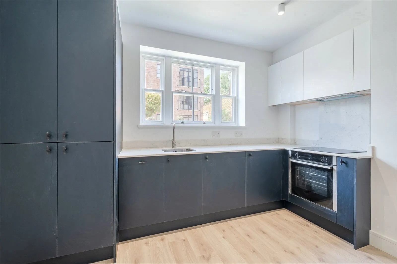 Mitcham Lane, Streatham, London, SW16