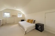 Coombe Hill Road, Kingston Upon Thames, KT2 photo 6