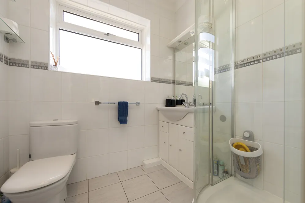 Coombe Hill Road, Kingston Upon Thames, KT2 photo 13