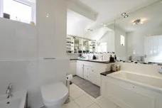 Coombe Hill Road, Kingston Upon Thames, KT2 photo 14