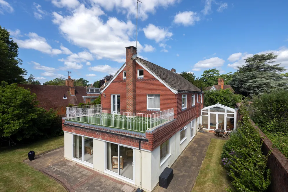 Coombe Hill Road, Kingston Upon Thames, KT2 photo 16