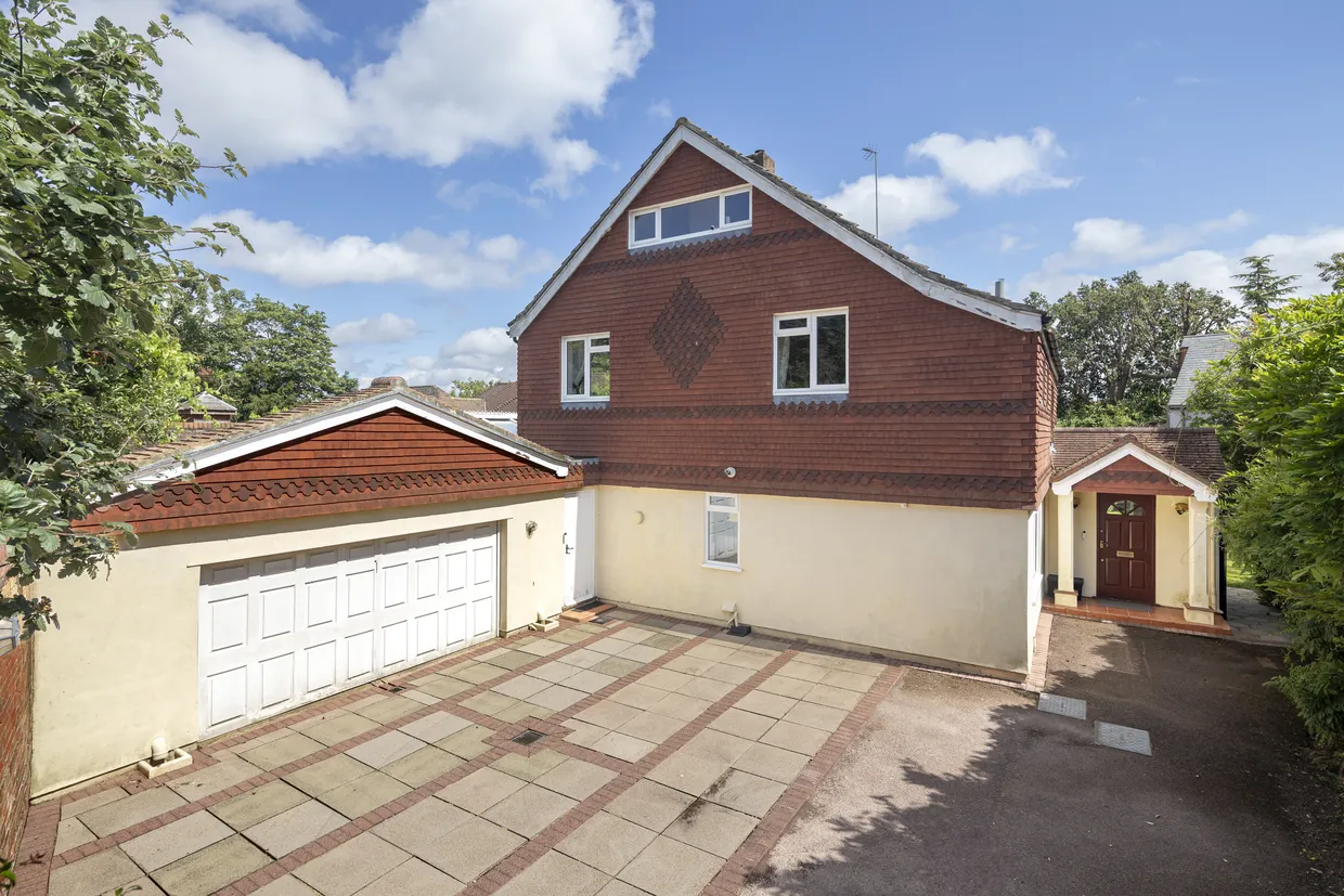 Coombe Hill Road, Kingston Upon Thames, KT2 photo 17