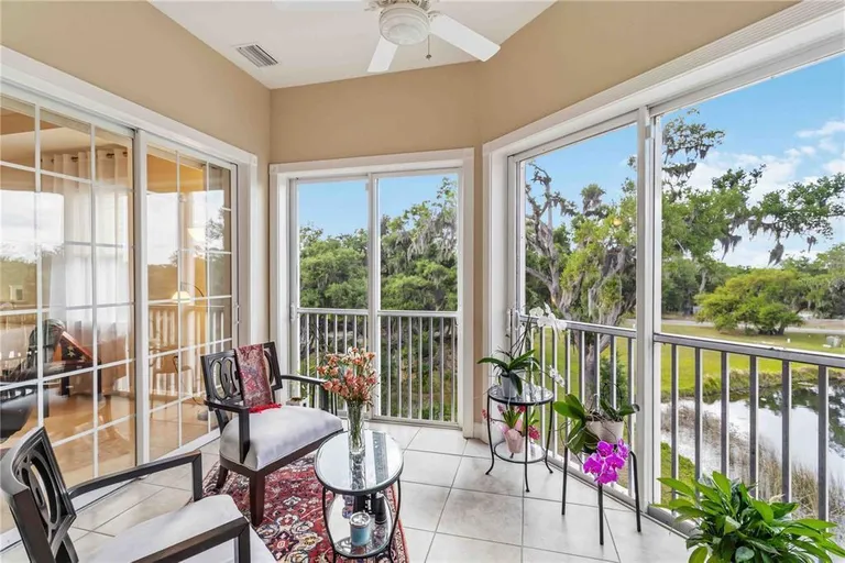 5246 Manorwood Dr, Sarasota, FL 34235