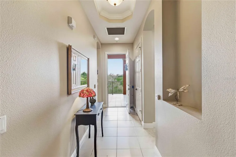 5246 Manorwood Dr, Sarasota, FL 34235