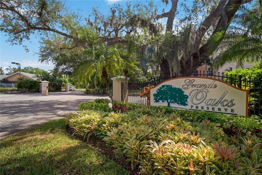 5246 Manorwood Dr, Sarasota, FL 34235